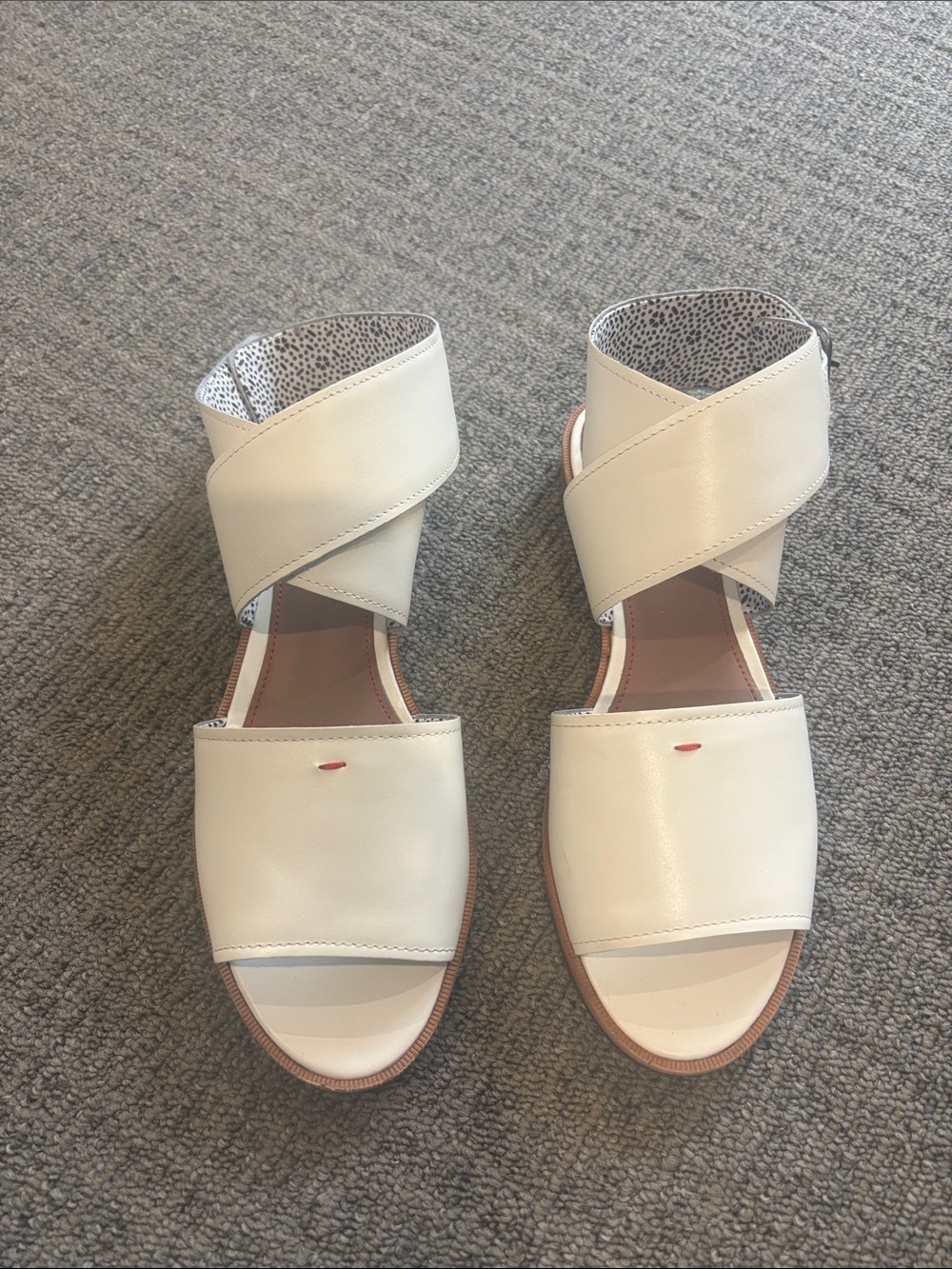Ellen DeGeneres White Crisscross Slide Sandals